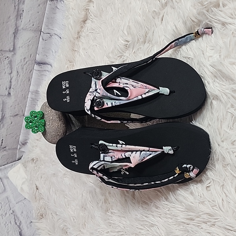 Kandy Life Interchangeable Wedge Sandals/ size 5